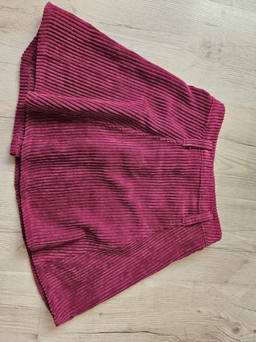 Spódniczka mini rozkloszowana XS Bershka