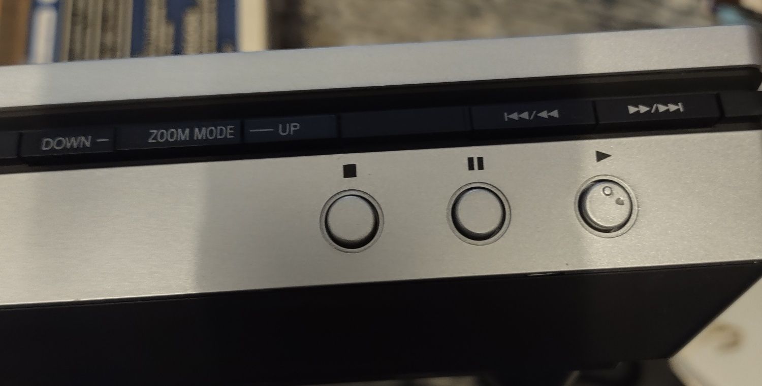 Panasonic DVD-S35 z pilotem
