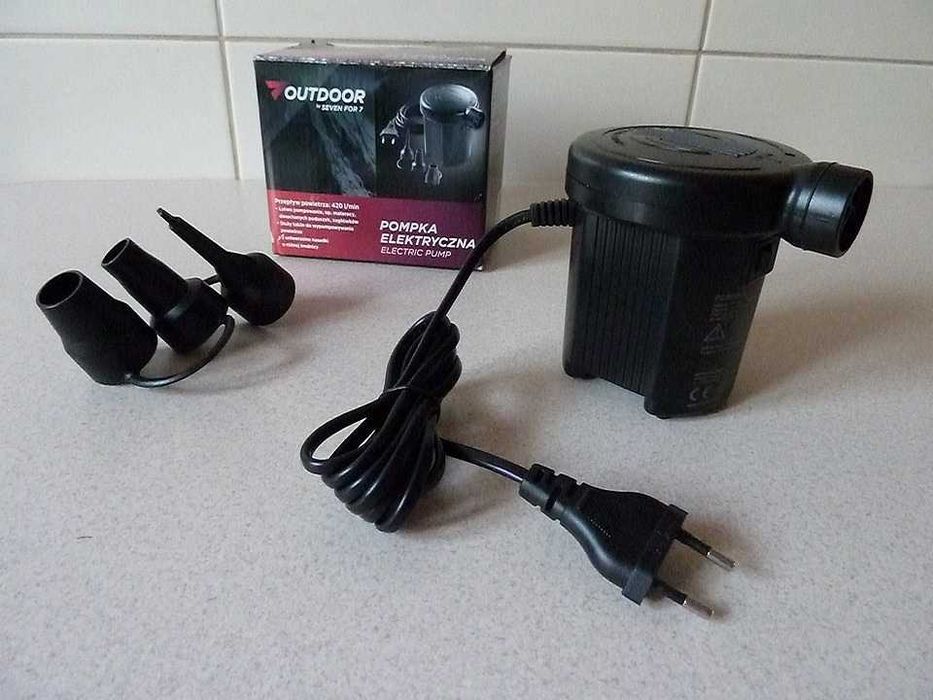Pompka 230V do sprzętu turystycznego, moc 130W.