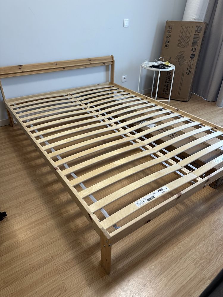 Cama 140x200 com colchão