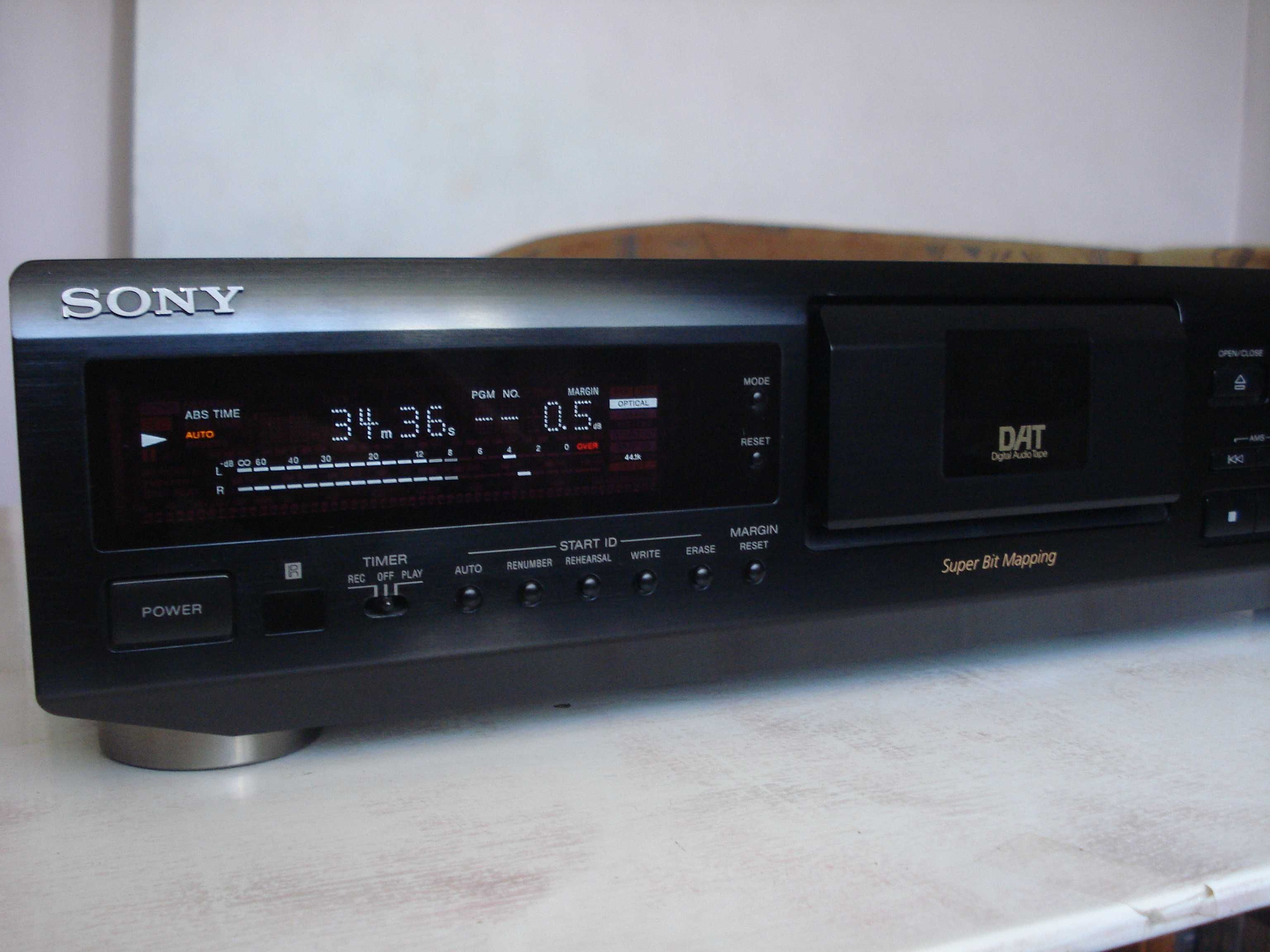 Дека DAT "Sony" DTC-ZE700, DTC-55es, dat-касети