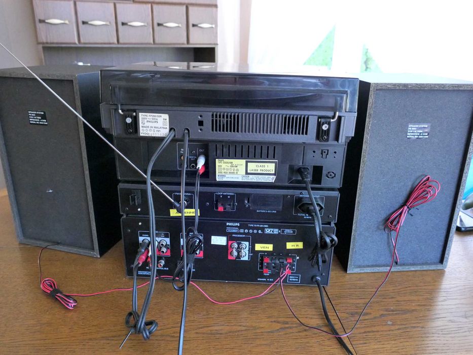 wieża Philips z gramofonem, głośnikami, solidna ciężka i SPRAWNA, film