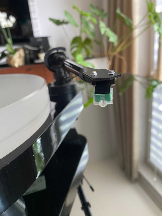 Gramofon Pro Ject RPM 9 Carbon