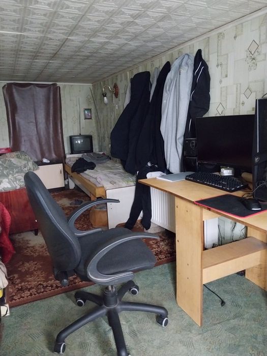 Продається дім, Кільцева 35, газ, вода, район Обллікарні!