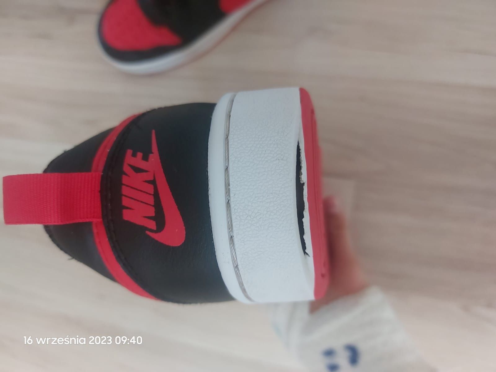 Buty chłopięce Nike r.40