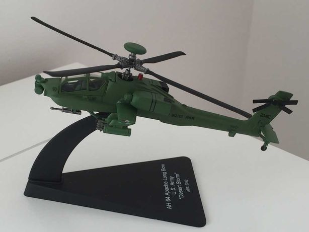 Helicóptero AH 64 Apache Long Bow US Army "Desert Storm"