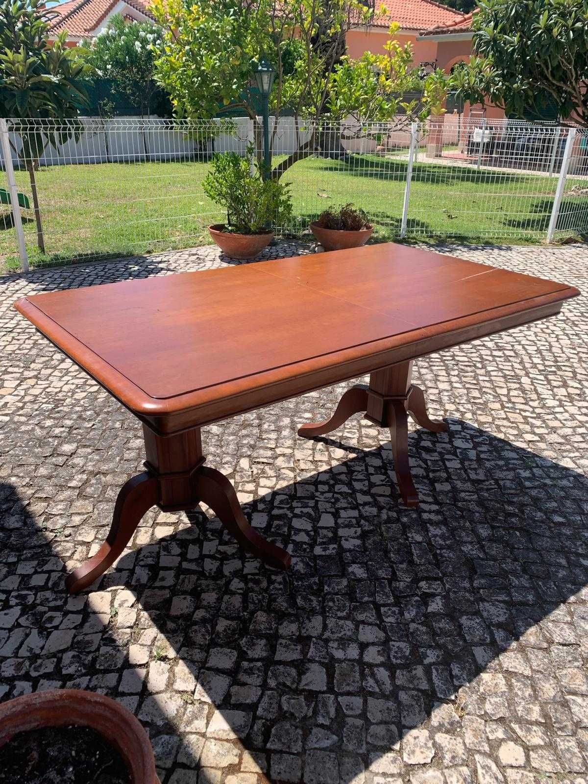 Mesa em cerejeira com 6 cadeiras de palhinha