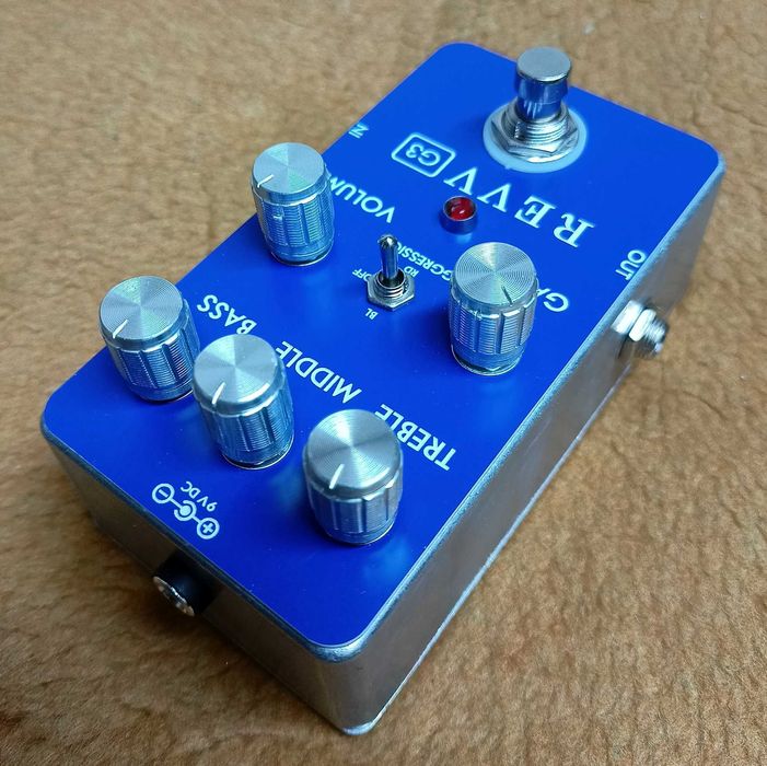 Efekt gitarowy Revv G3 (klon)