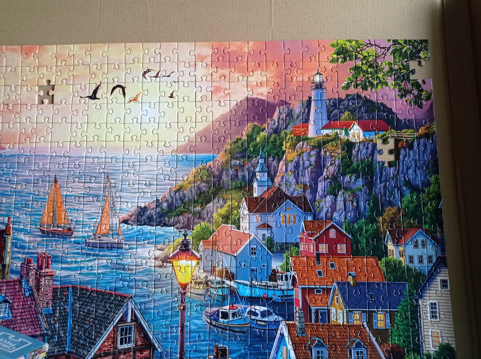 Puzzle Corner Piece 1000, Coastal Town at Sunset