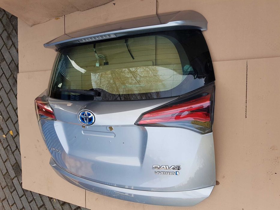 Крышка багажника Toyota Rav 4