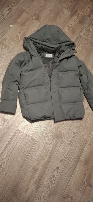 Пуховик Zara на 9-10 лет 140