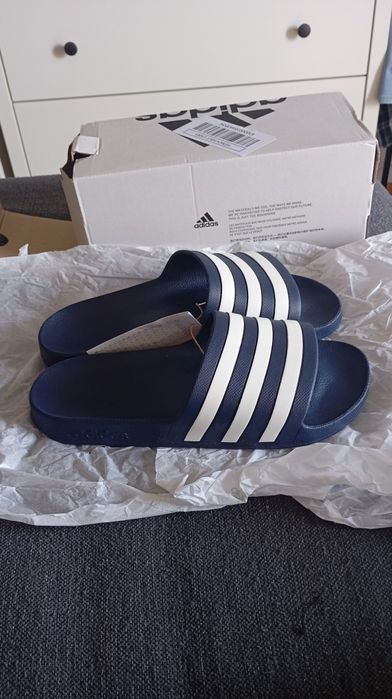 Vendo Chinelos Adidas 44 1/2