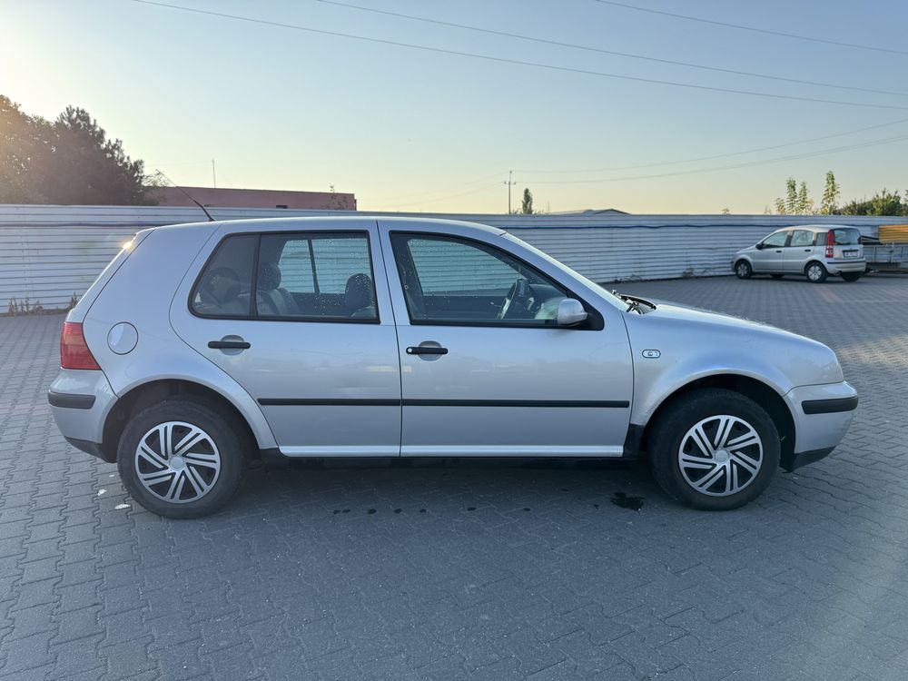 Autokomis TopCar! Volkswagen Golf IV 1.6 Benzyna/Dostawa pod Dom !!!
