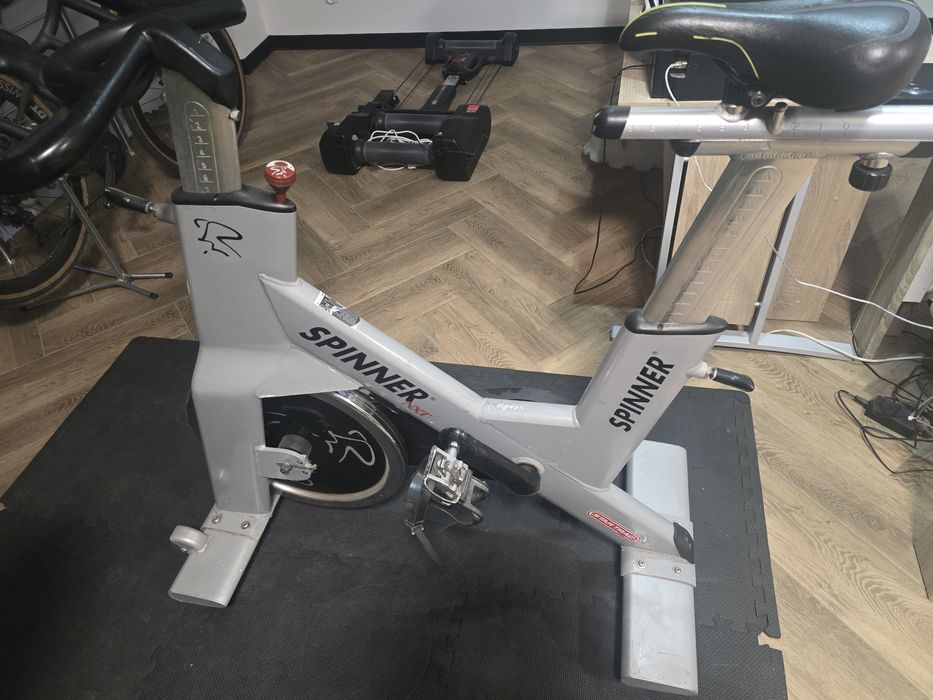 Rower stacjonarny spinner