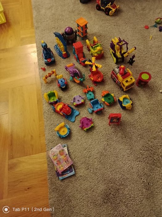 Super Zings z dodatkami.