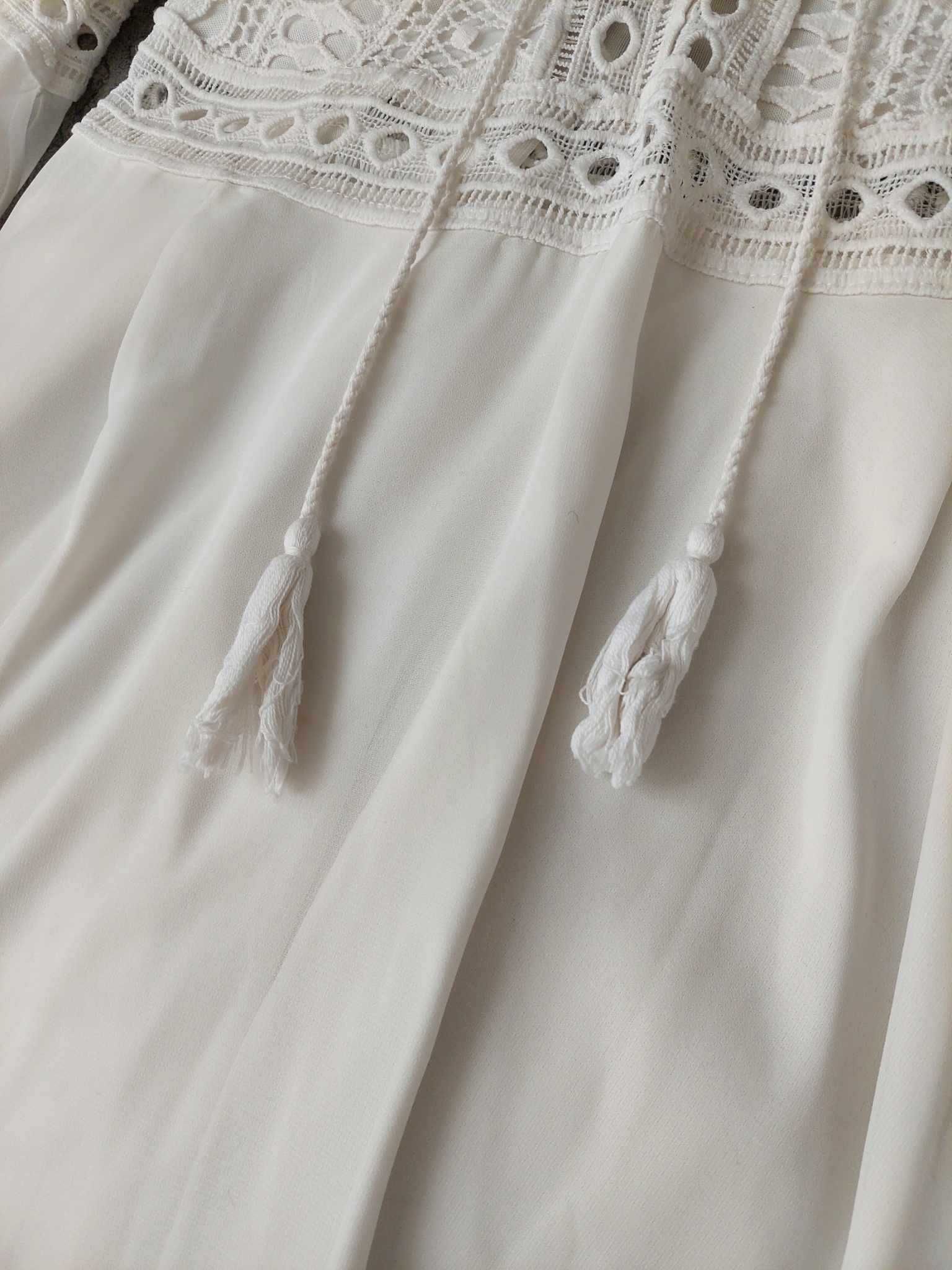 Biała letnia zwiewna sukienka rozmiar M