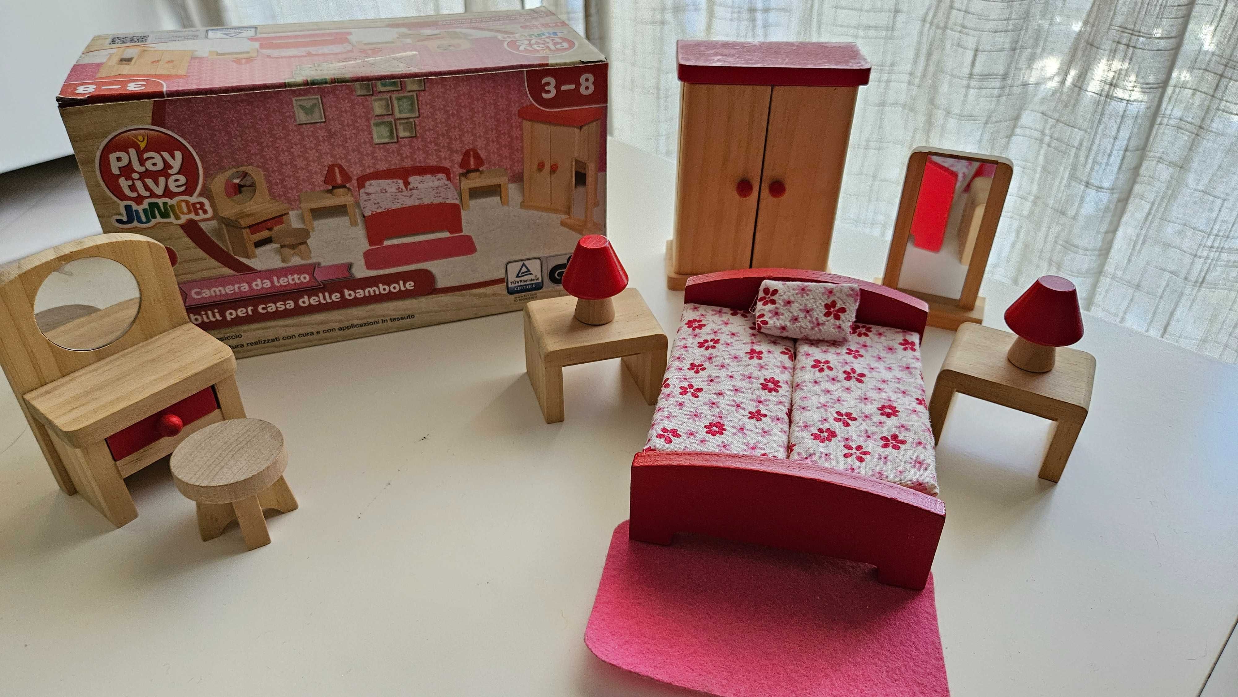 Conjunto de madeira e casinha