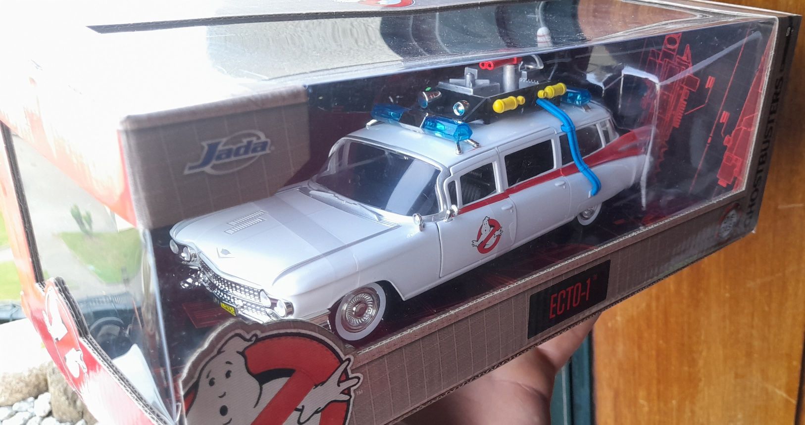 Carrinha Ghostbusters (caça fantasmas) escala 1/24 (23cm)