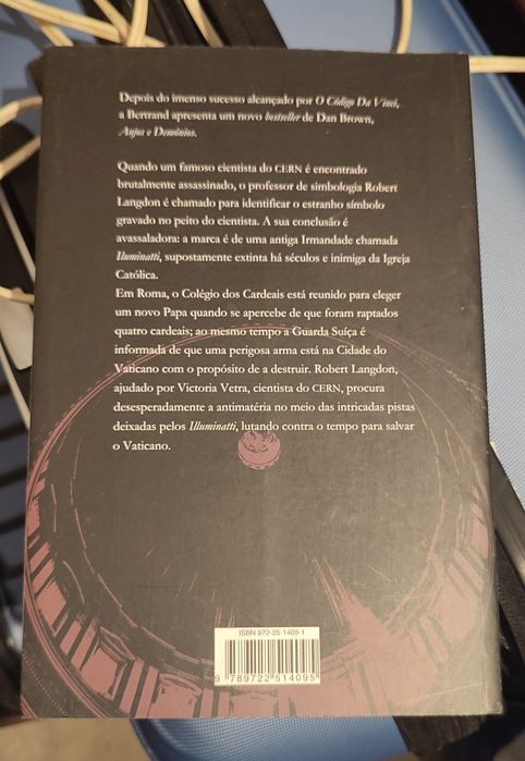 Livro Anjos e Demônios