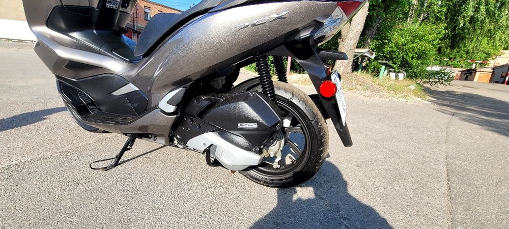 Продам скутер Honda PCX- 150 2019 року!