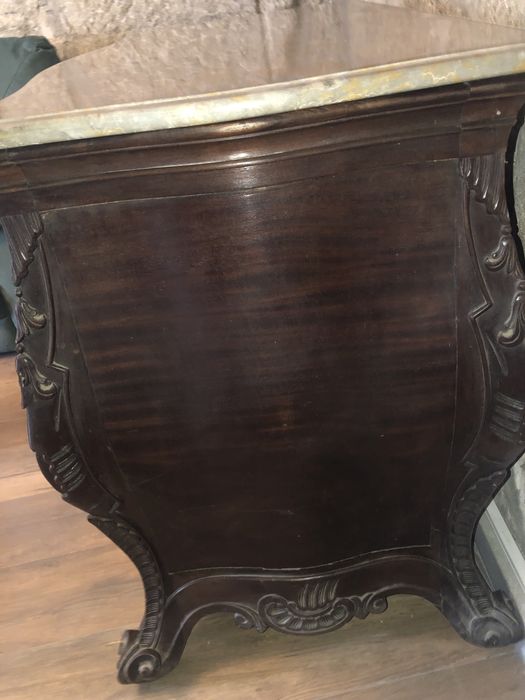 Linda Cómoda antiga