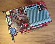 Placa gráfica PCIE Asus Radeon X1550 com 512 Mb de DDR2