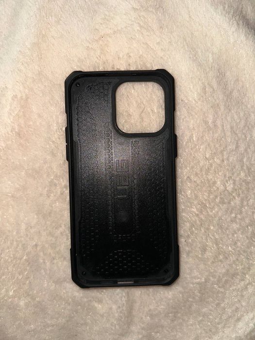 Оригінальний чохол UAG на iPhone 14 Pro Max