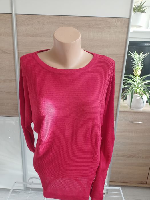 Czerwony sweter Reserved