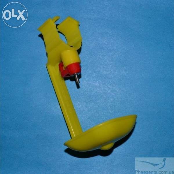 Поїлка ніпельна для бройлерів та перепелів