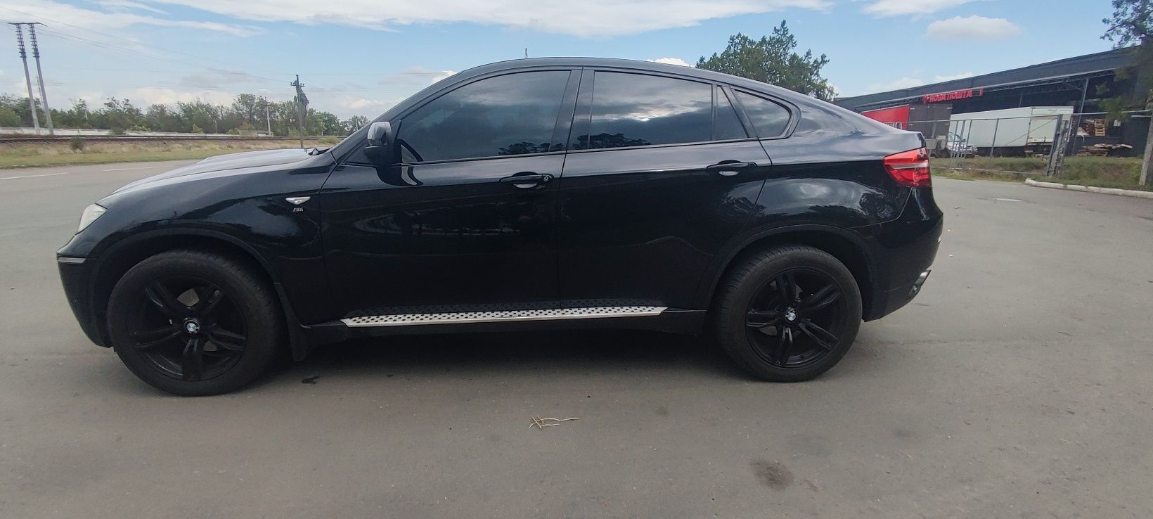 Продам BMW X6 2012