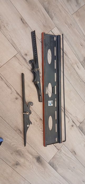 Duży uchwyt do dużego TV