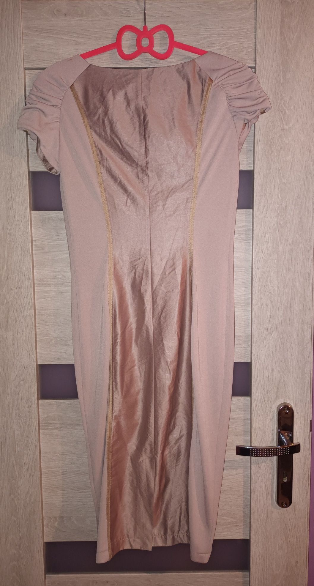 Sukienka Piqro collection.