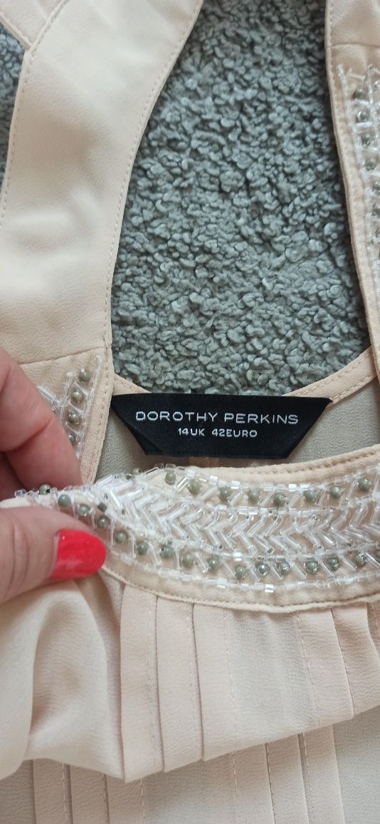 Damska bluzka z ozdobnym dekoltem Dorothy Perkins XL