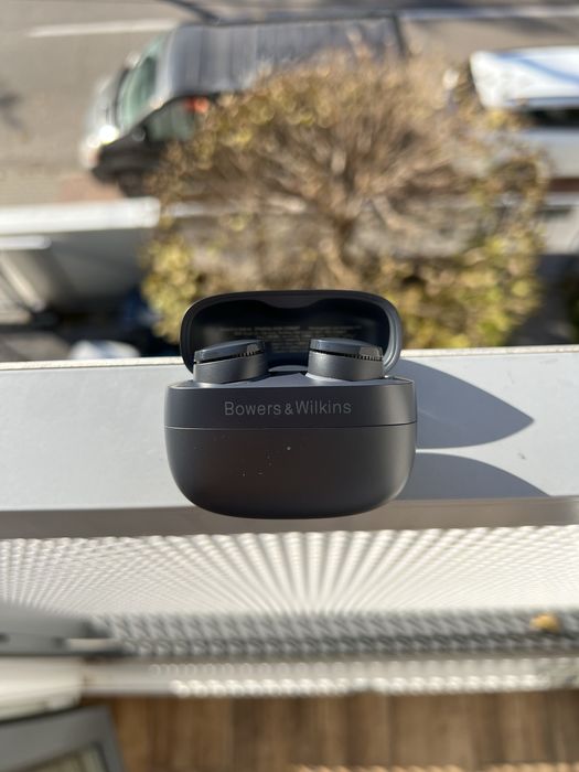 Навкшники Bowers & Wilkins Pi6 чорні