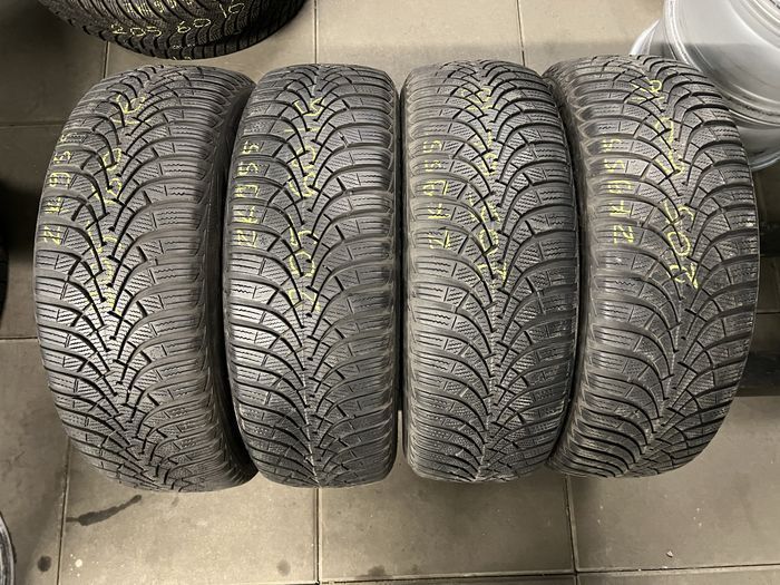 Opony zimowe 205/60/R16 Goodyear Ultragrip 9 - 4 sztuki