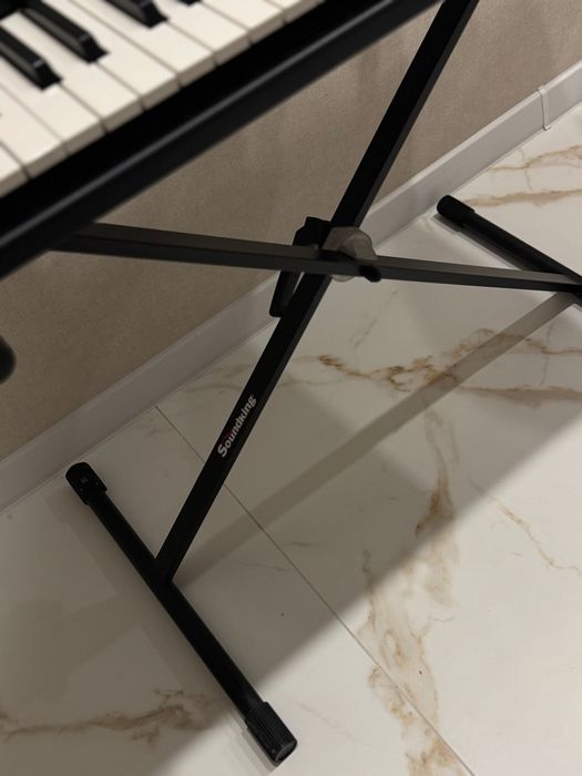 Синтезатор Yamaha psr-e373