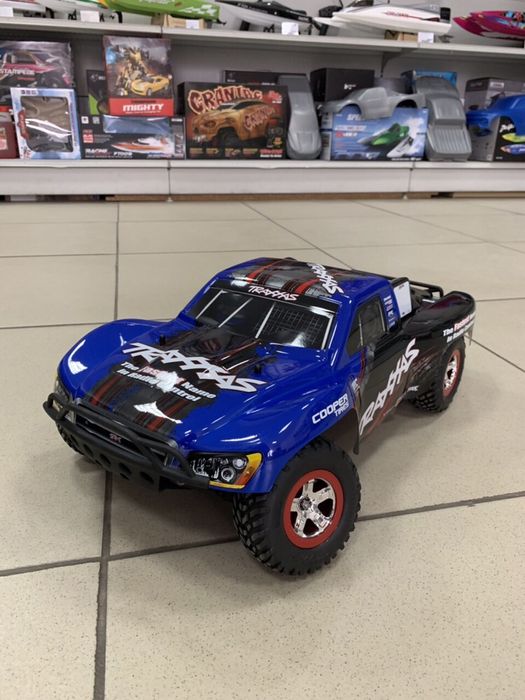 Traxxas Slash до 50км/час 1/10