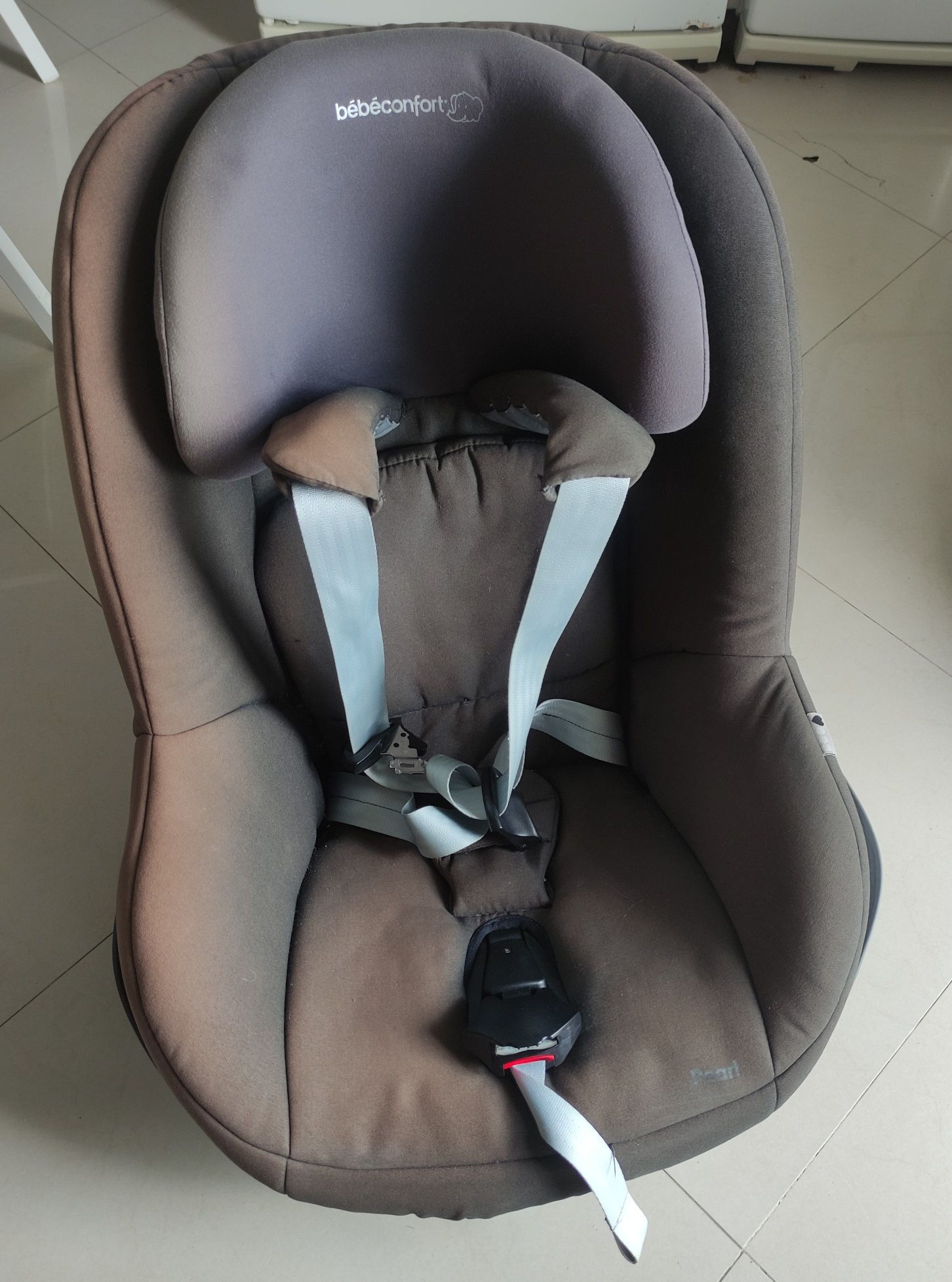 Maxi cosi cabriofix + bebeconfort Pearl + base familyfix