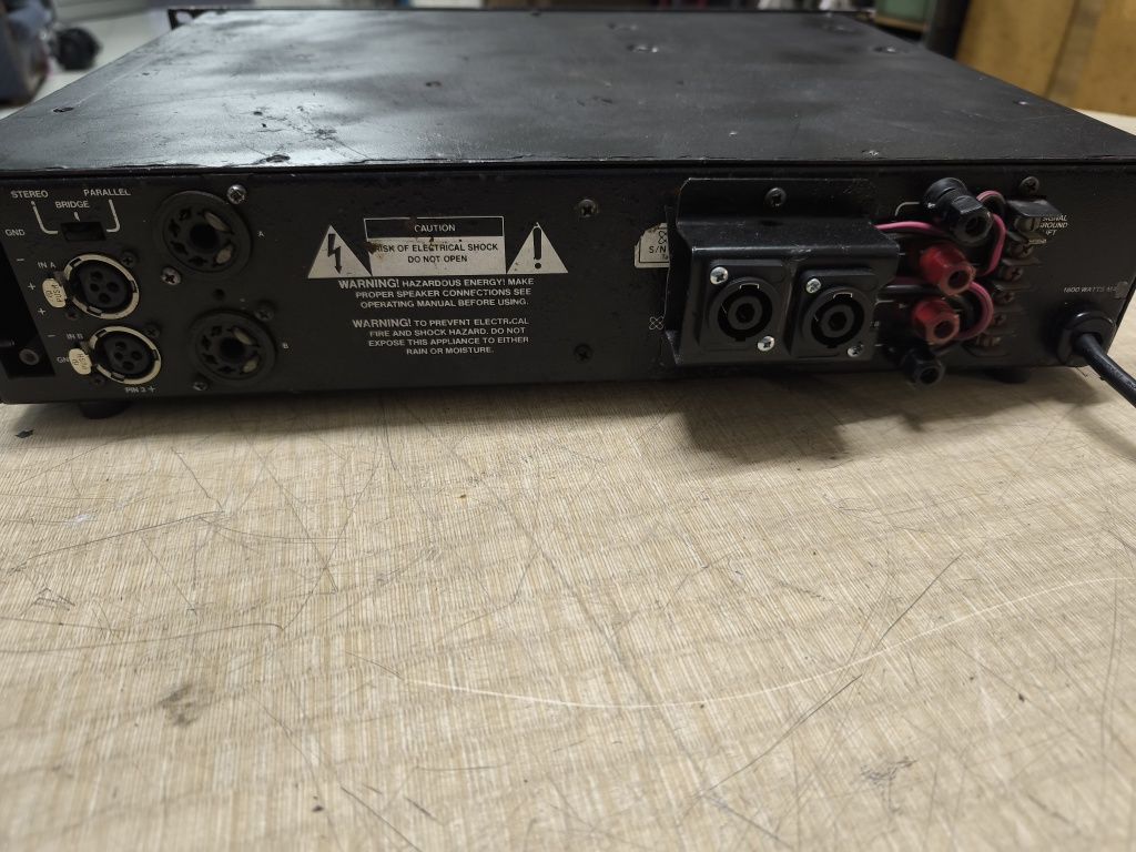 Amplificador Crest Audio FA 1201