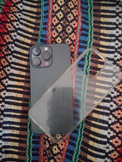 Iphone 16 pro max semi-novo