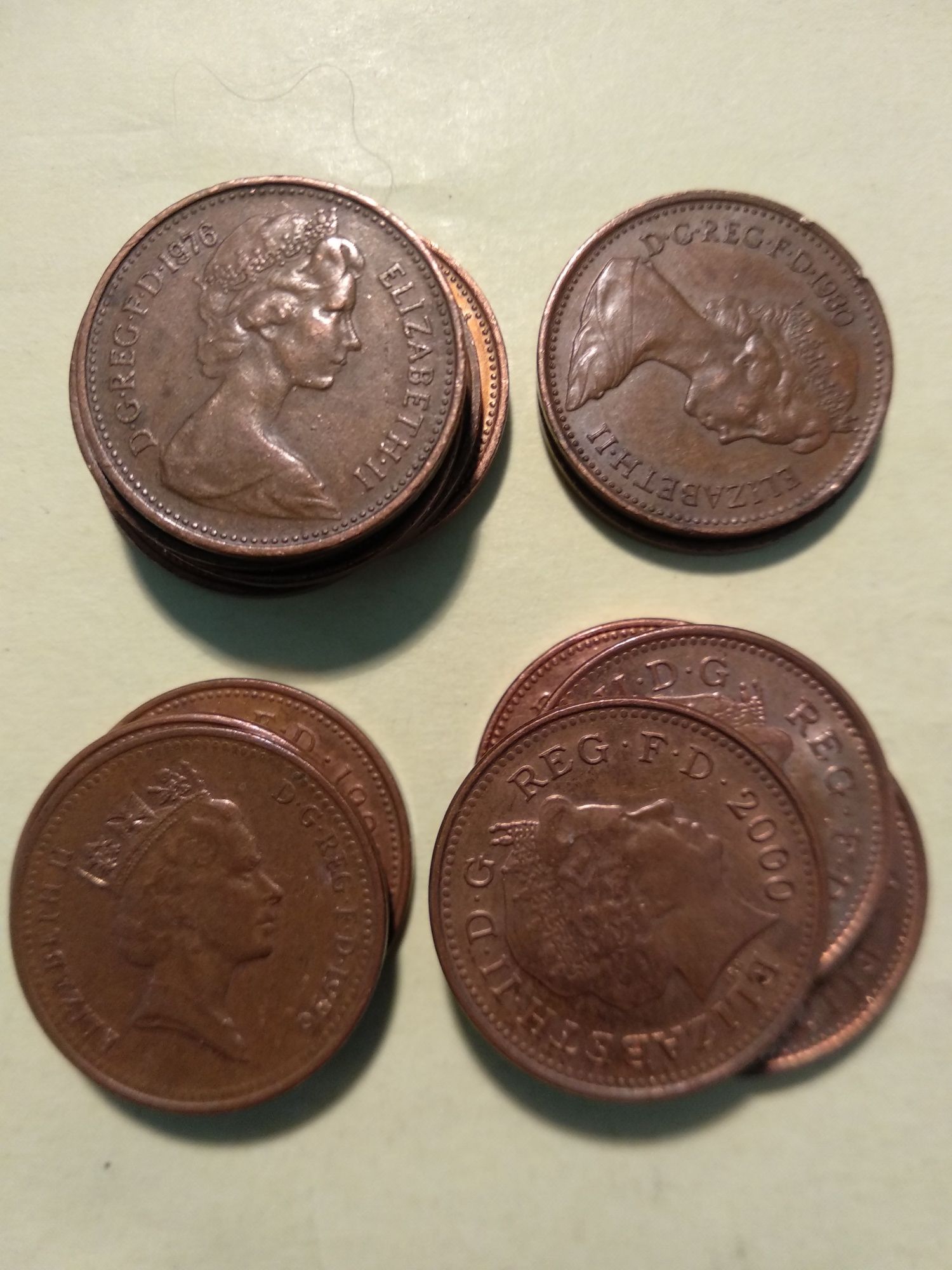 Moedas de 1 New Penny e 1 Penny Inglaterra