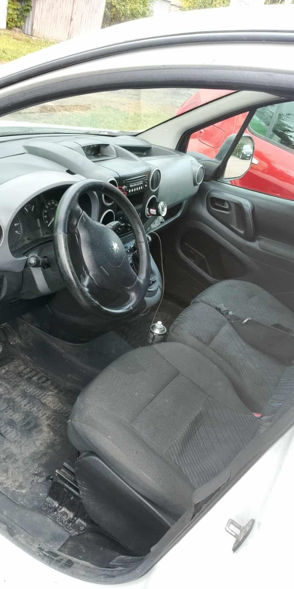Sprzedam peugeot partner lll 2010 rok 1.6 HDi