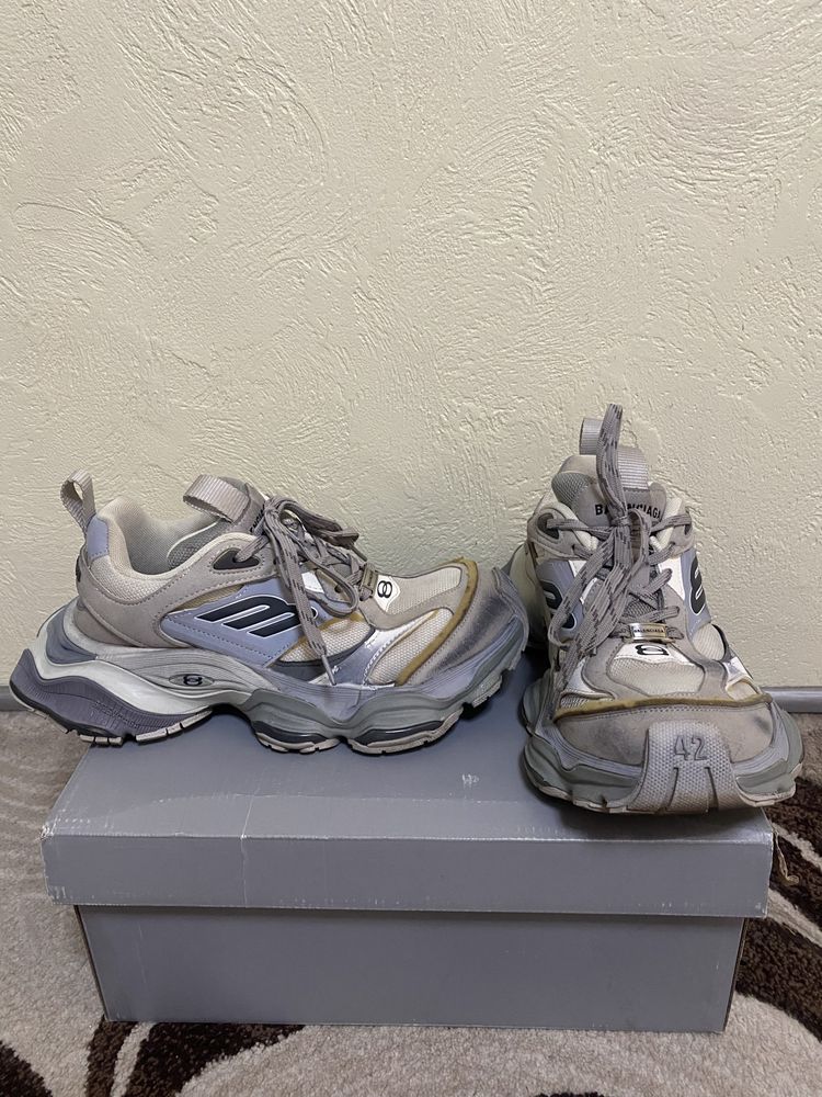 Balenciaga Cargo