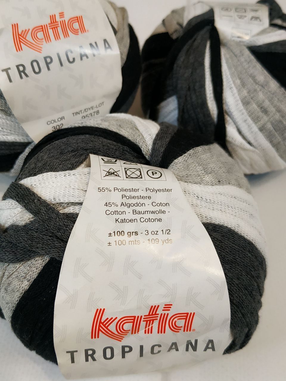 Katia сіра/біла/чорна сток нитка/пряжа