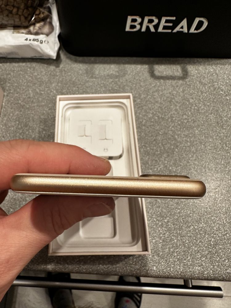 iPhone 8 plus Gold