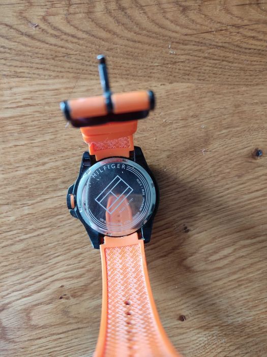 Tommy Hilfiger TH 252, zegarek sportowy