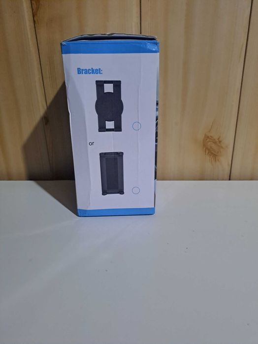 Uchwyt samochodowy na tablet