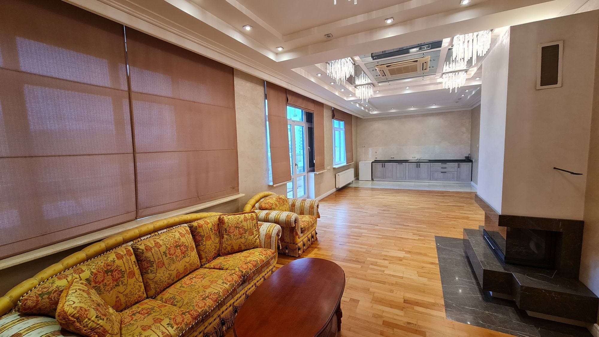 Пентхаус с террасой 340 м2. Бессарабская площадь !
