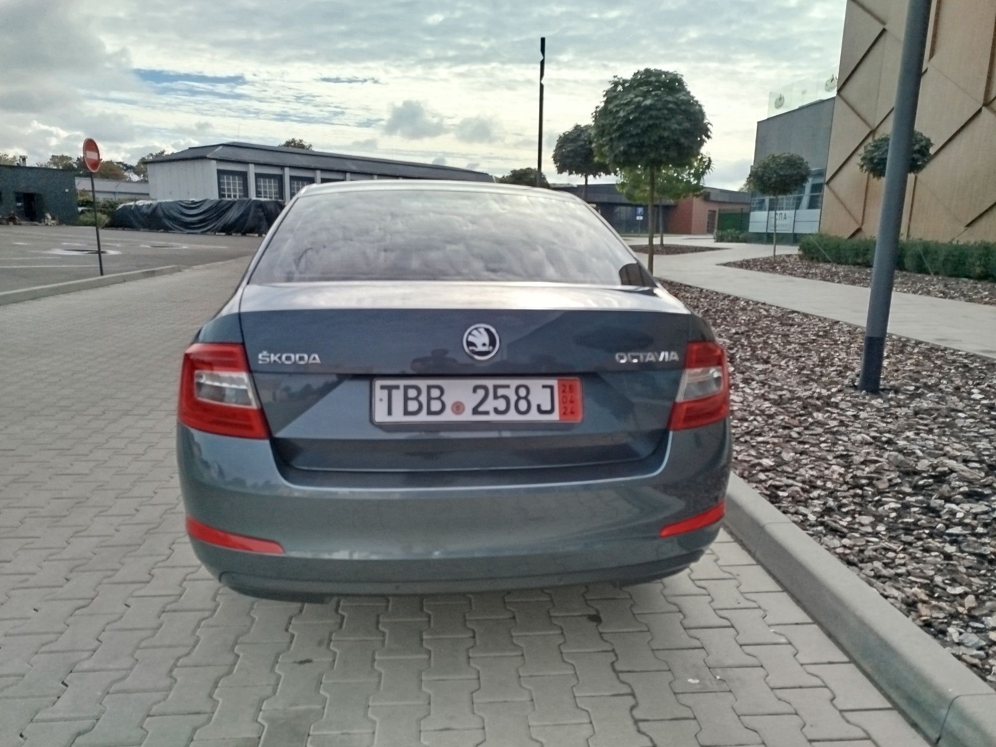 Шкода А7  1.6 tdi 2014