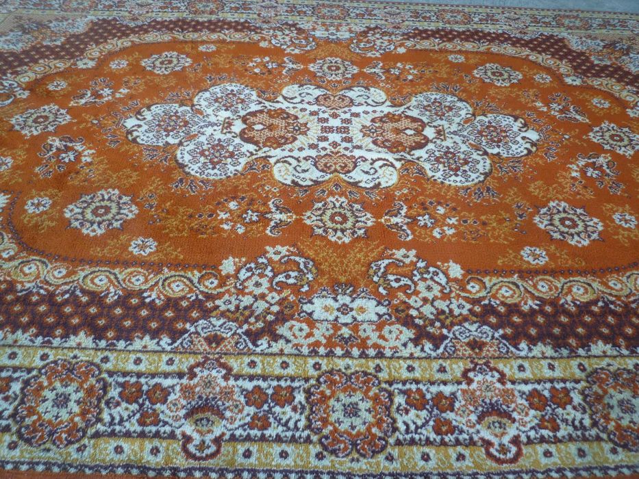 Dywan 100 % wełny 3 x 2 m